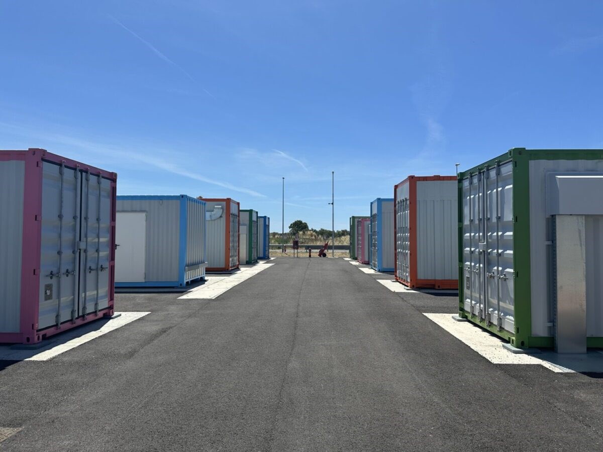 Eski elektrikli araç bataryaları, enerji depolama tesisinde kullanıldı