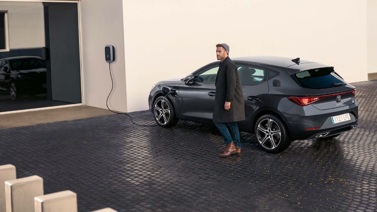 Geleceği Şekillendiren Teknoloji SEAT Leon e-HYBRID