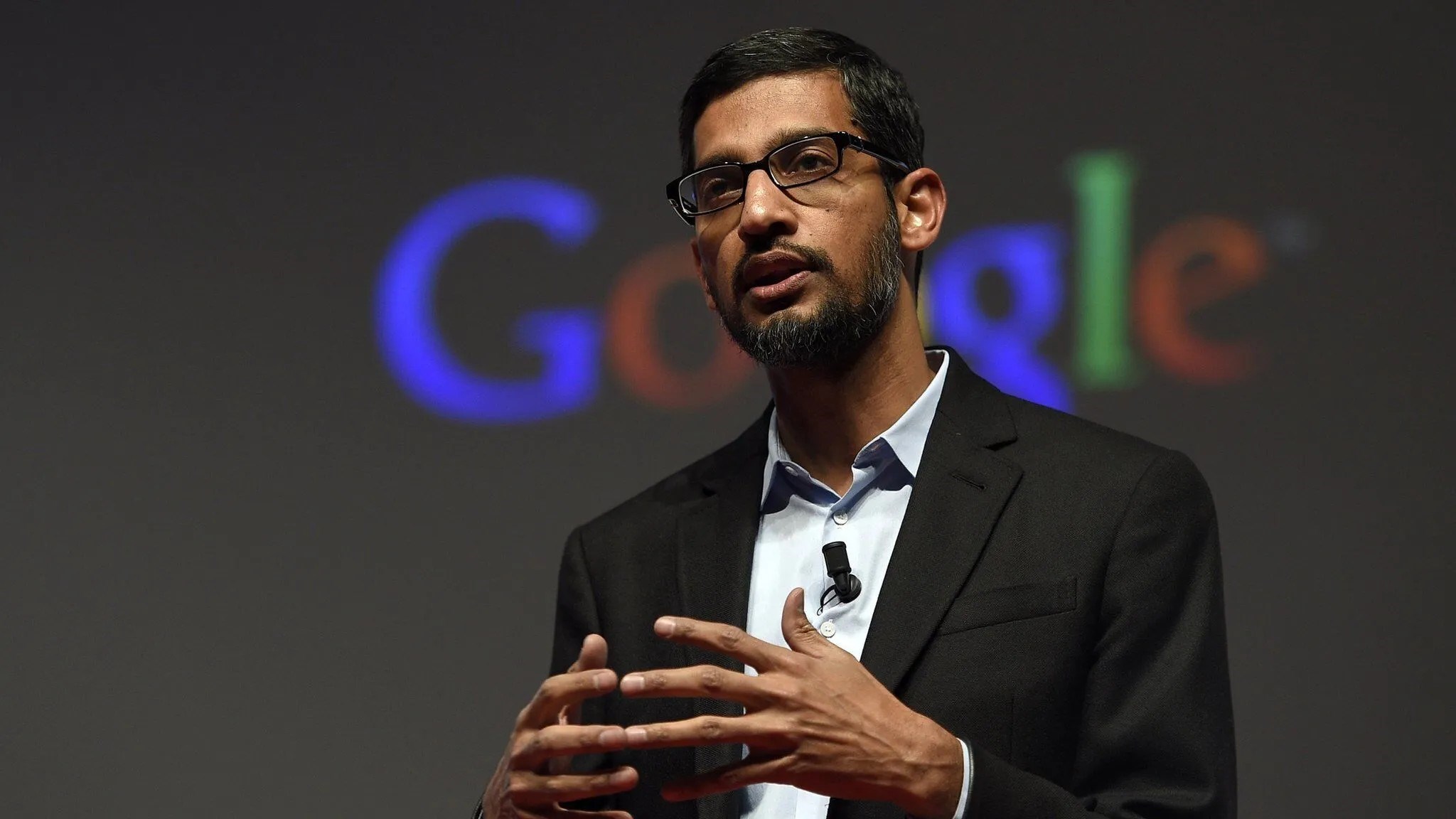 Google CEO’su Sundar Pichai, yapay zekanın işleri yok etmek yerine dönüştüreceğini söyledi
