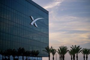 SpaceX, kendi gelişmiş çip paketleme tesisini kuruyor