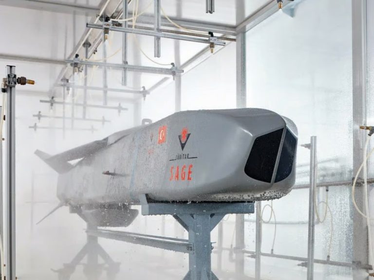 Yerli turbojet motorlu SOM seyir füzesinden ilk testte tam isabet