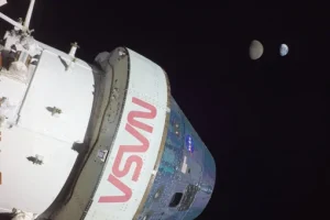 NASA, Uranüs etrafında yepyen bir Ay keşfetti