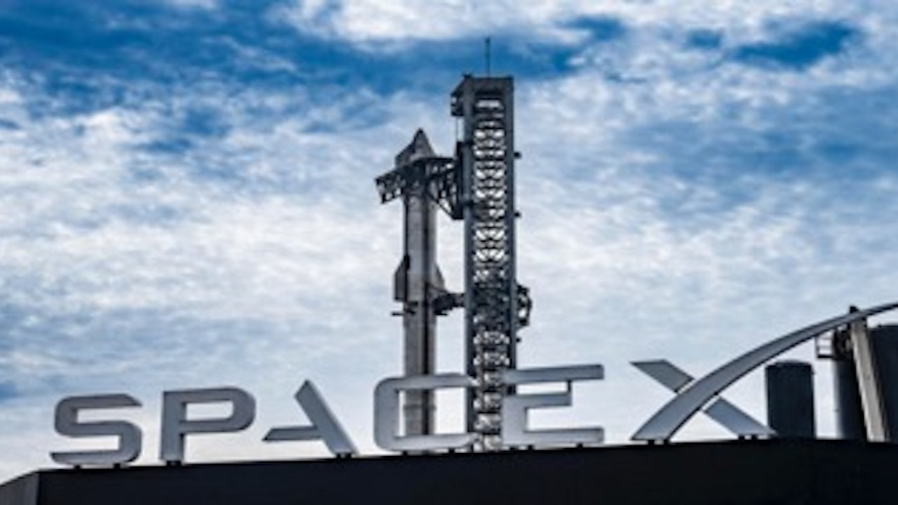 SpaceX’in Starship aracı uzayda bir ilk gerçekleştirdi