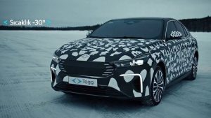 Çin’den Tesla’ya Darbe: Pop-Out Kapı Kollarına Yasak Geliyor mu?