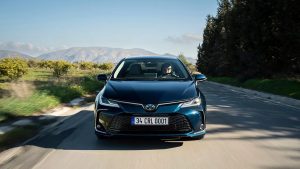 Stoklar elde kalınca Toyota liste fiyatı üzerinden dev indirime gitti