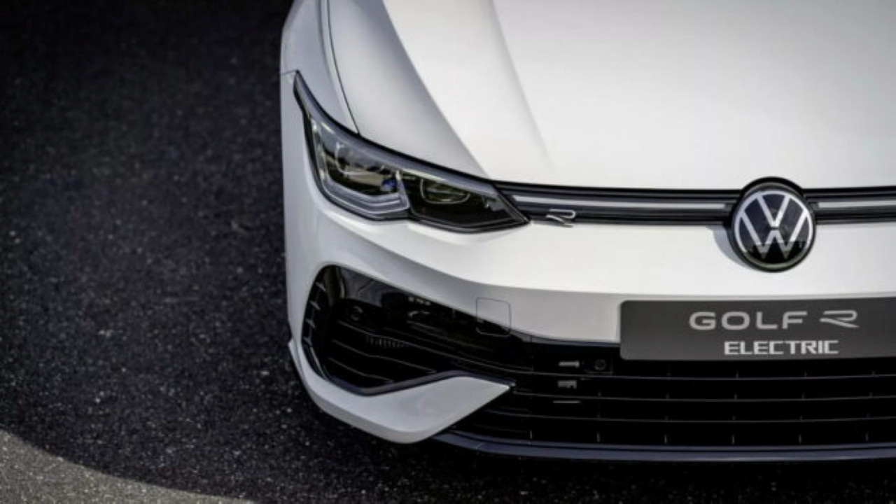 Yeni nesil Volkswagen Golf ortaya çıktı (Süreyya Hanım’ın muhteşem değişimi gibi)